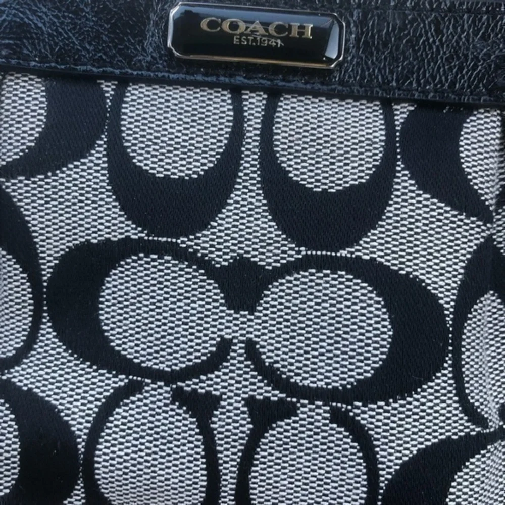 Coach signature c black gray wristlet bag